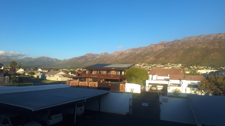 3 Bedroom Property for Sale in Gordons Bay Central Western Cape